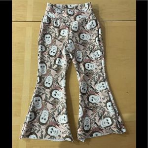 Michael Meyers, Halloween bell bottoms